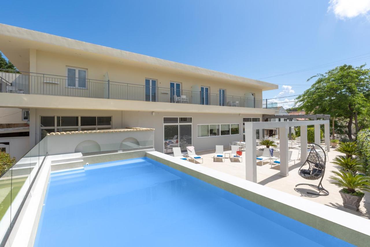 Melina Oasis Boutique Hotel Kassiopi Ngoại thất bức ảnh