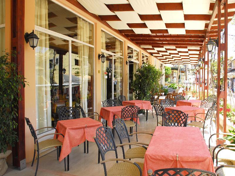 Melina Oasis Boutique Hotel Kassiopi Ngoại thất bức ảnh